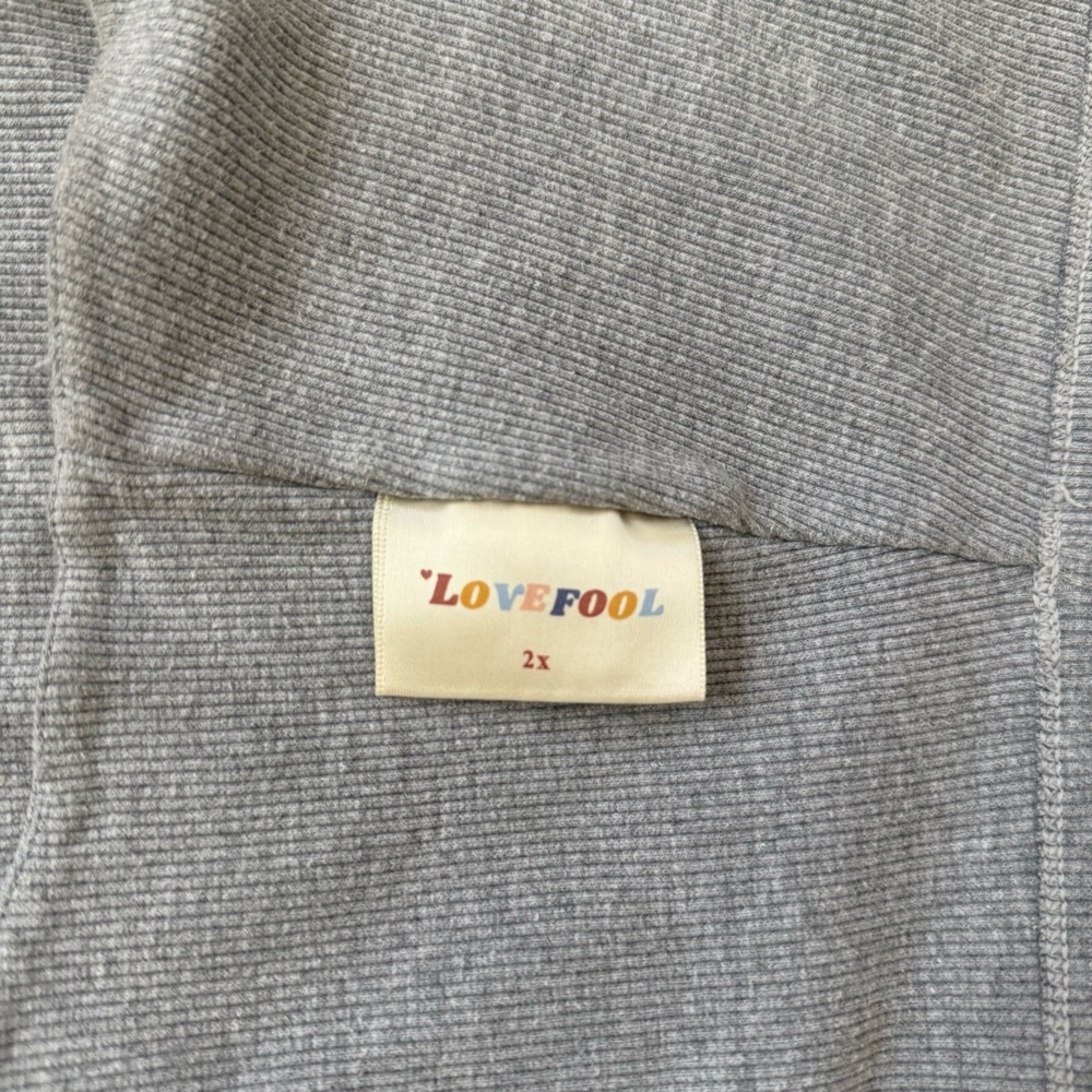 LoveFool Gray Racerback Reversible Crop Top - Picture 3 of 4